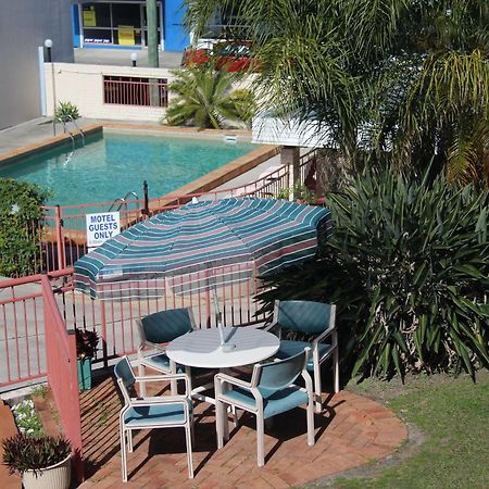 Caloundra Suncourt Motel Экстерьер фото