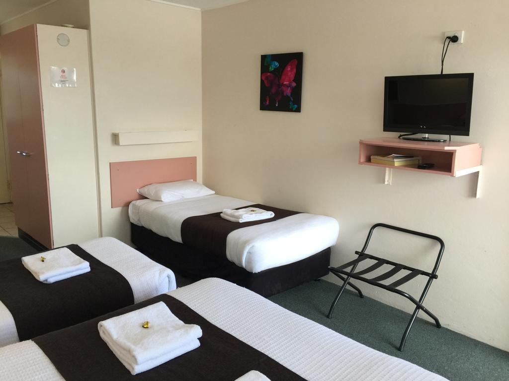 Caloundra Suncourt Motel Номер фото