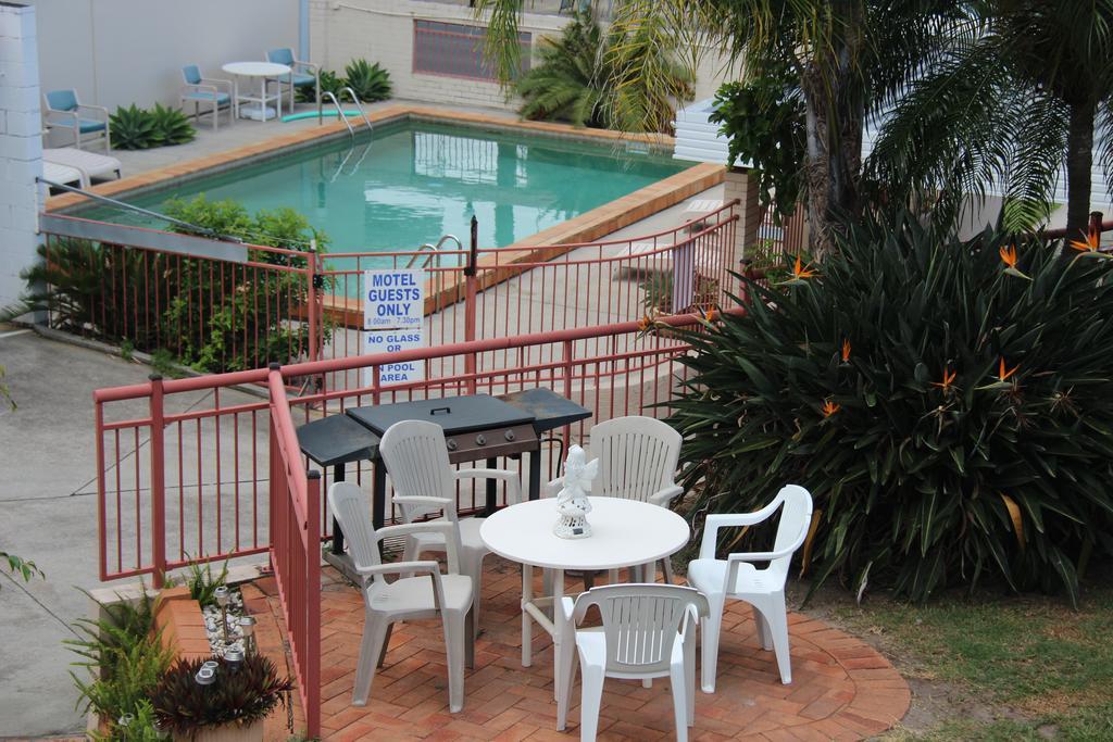 Caloundra Suncourt Motel Экстерьер фото