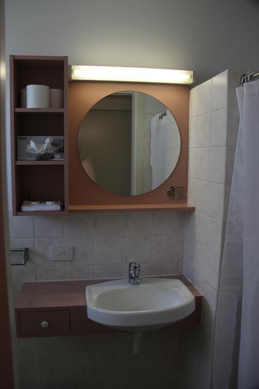 Caloundra Suncourt Motel Номер фото