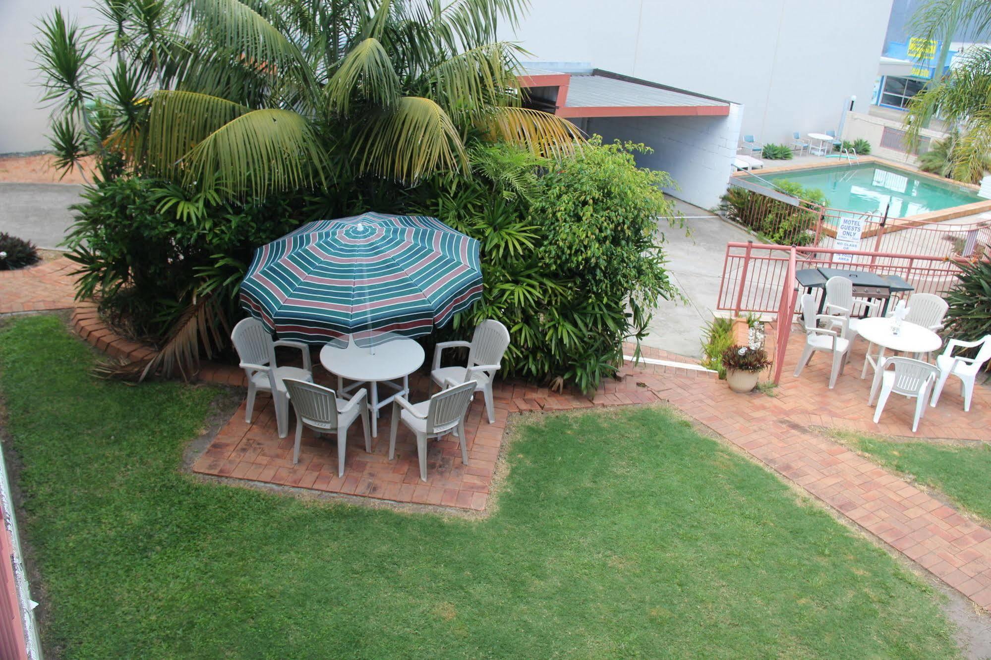 Caloundra Suncourt Motel Экстерьер фото